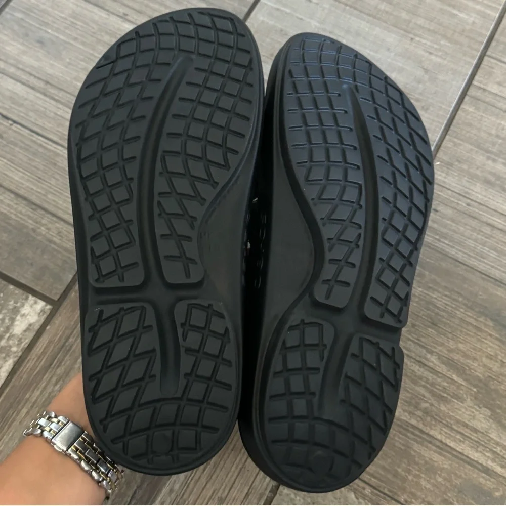 Oofos Men's OOriginal Sport Sandals size 10